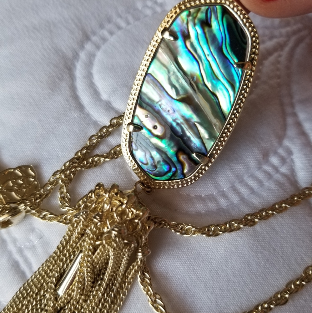 KENDRA SCOTT "RAYNE" NECKLACE IN GOLD AND ABALONE